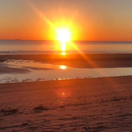 Tybee Sunshine ~ 50 Steps 'Till Toes In The Sand Tybee Island Exterior foto